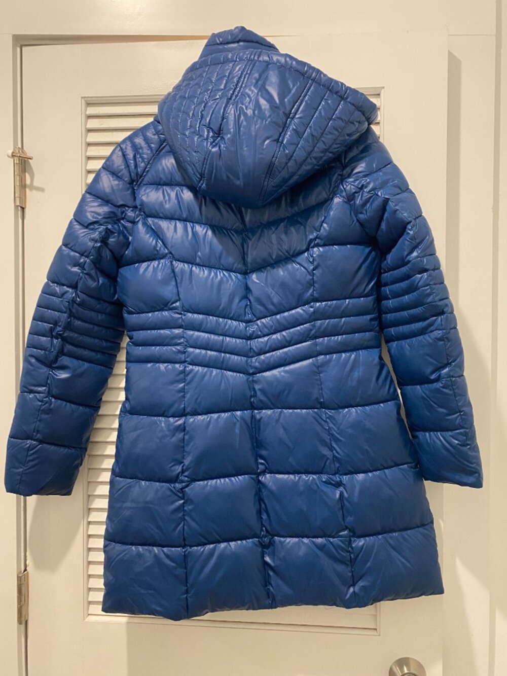 Guess Winter Jacket - Picture 2 of 6